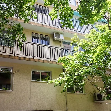 Black&white -1bd Flat In Center By Flat Mаnager Варна